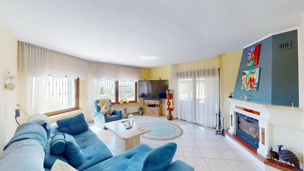 Detached Villa Iznate Málaga - image 17