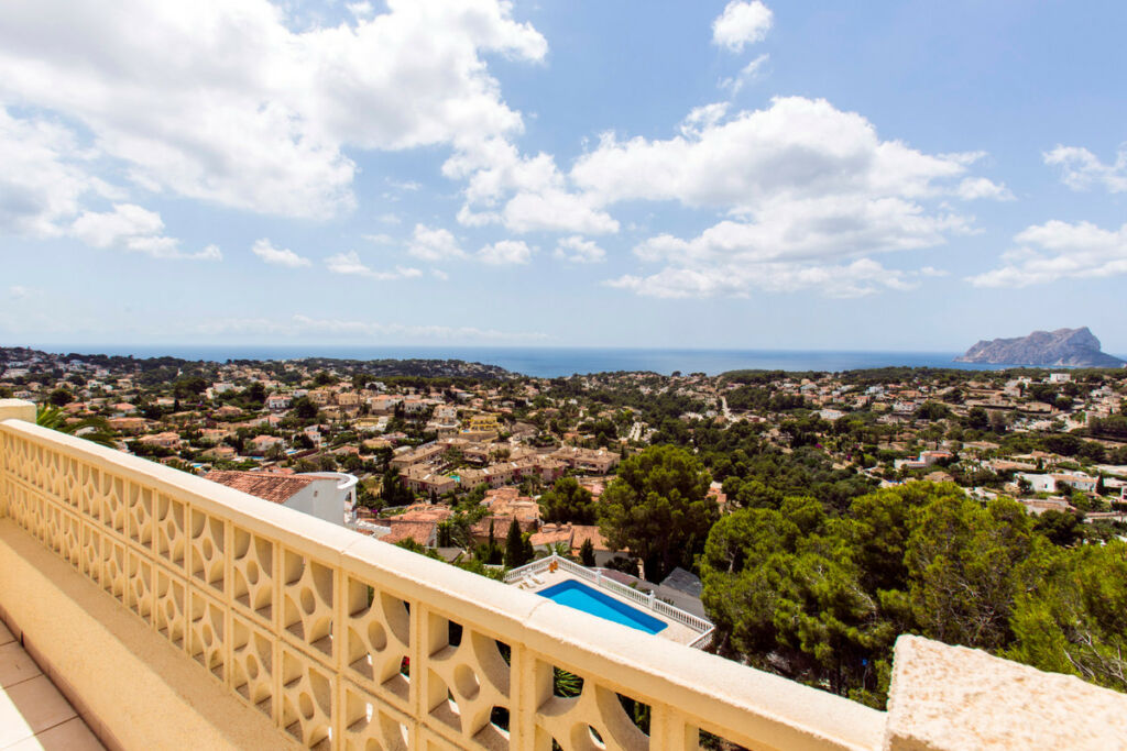 Detached Villa Montemar Alicante - image 18