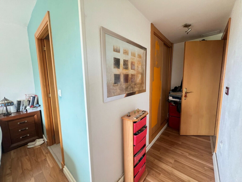 Middle Floor Apartment Puerto de la Torre Málaga - image 18