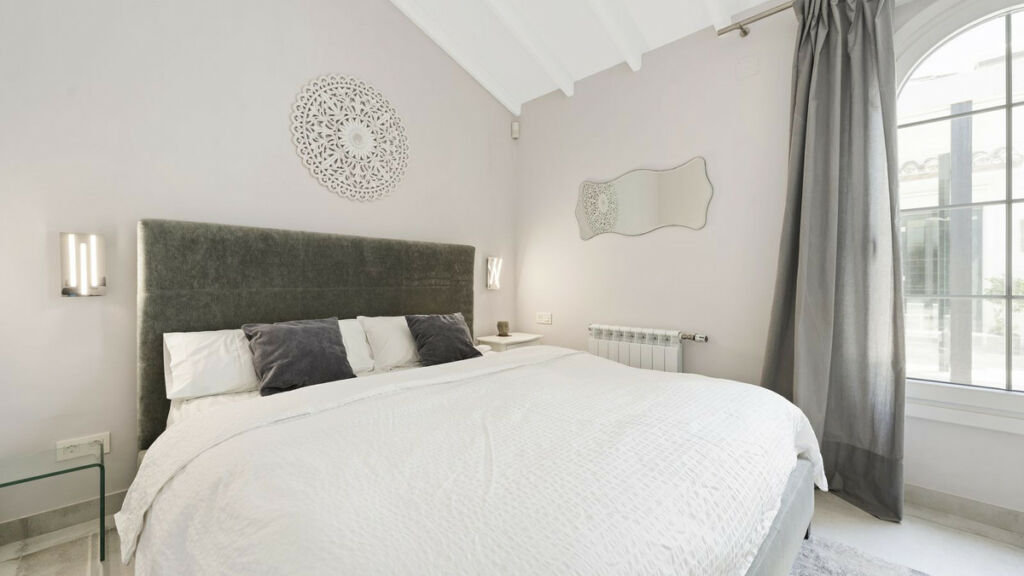 Detached Villa Cortijo Blanco Málaga - image 18