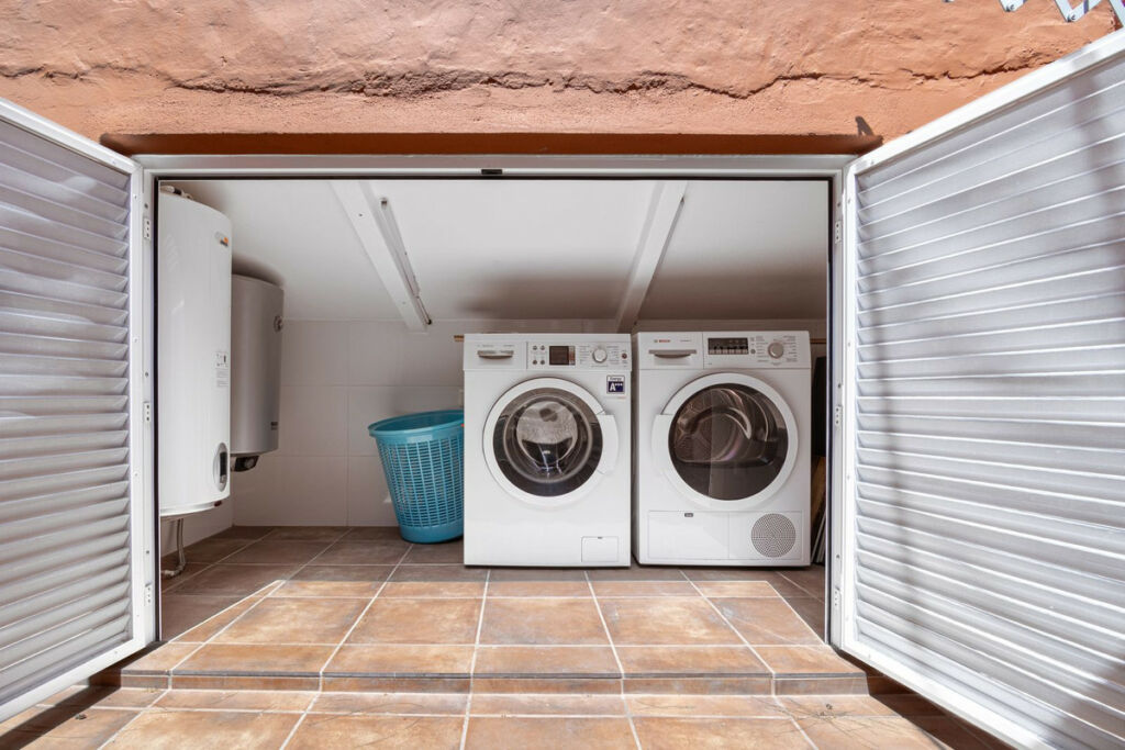 Penthouse Guadalmina Baja Málaga - image 18