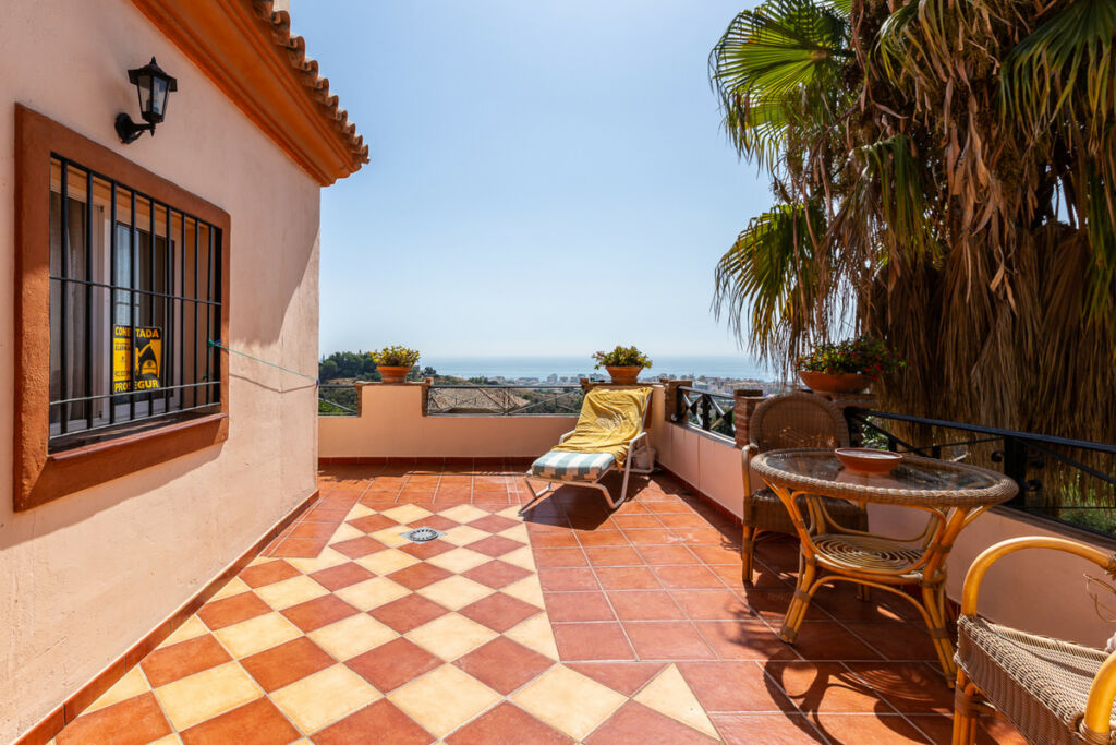 Detached Villa Marbella Málaga - image 18