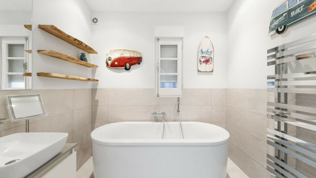 Detached Villa Cortijo Blanco Málaga - image 19