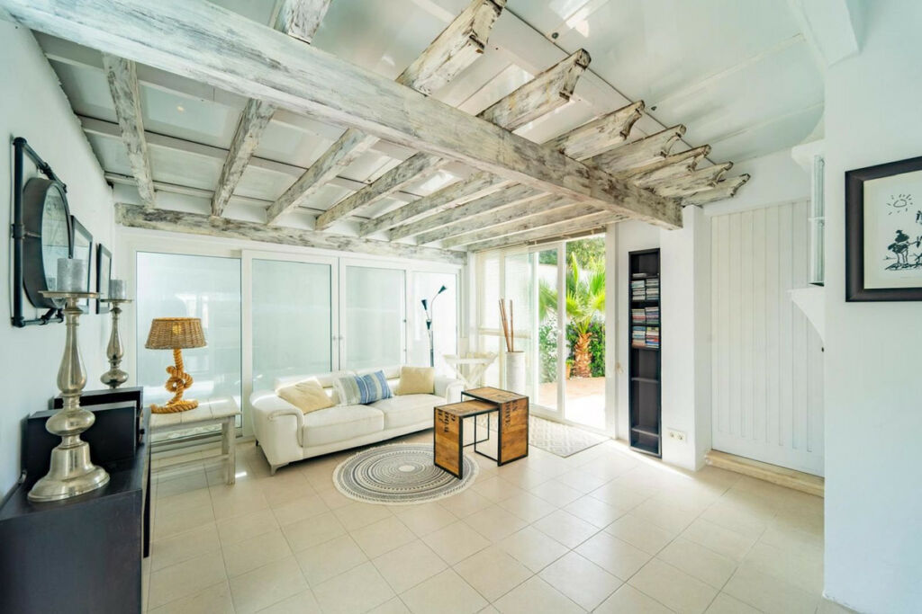 Detached Villa Marbesa Málaga - image 4