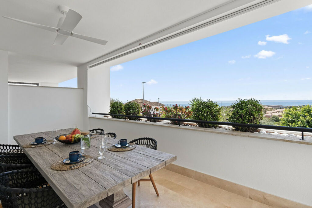 Middle Floor Apartment Marbella Málaga - image 2
