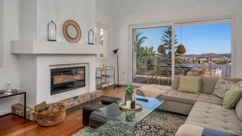 Detached Villa Mijas Málaga - image 4