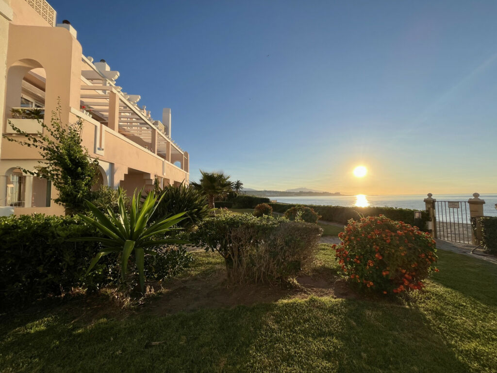Penthouse Duplex Estepona Málaga - image 3