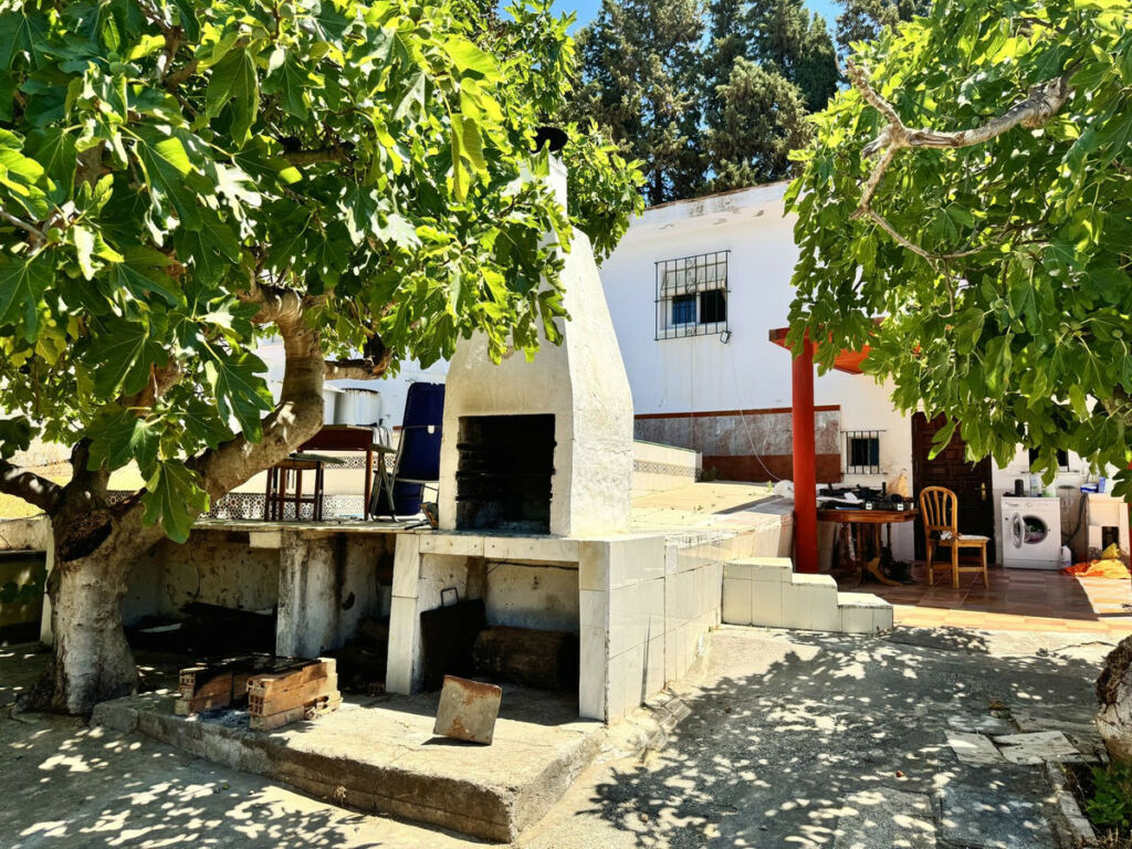 Finca - Cortijo Marbella Málaga - image 2
