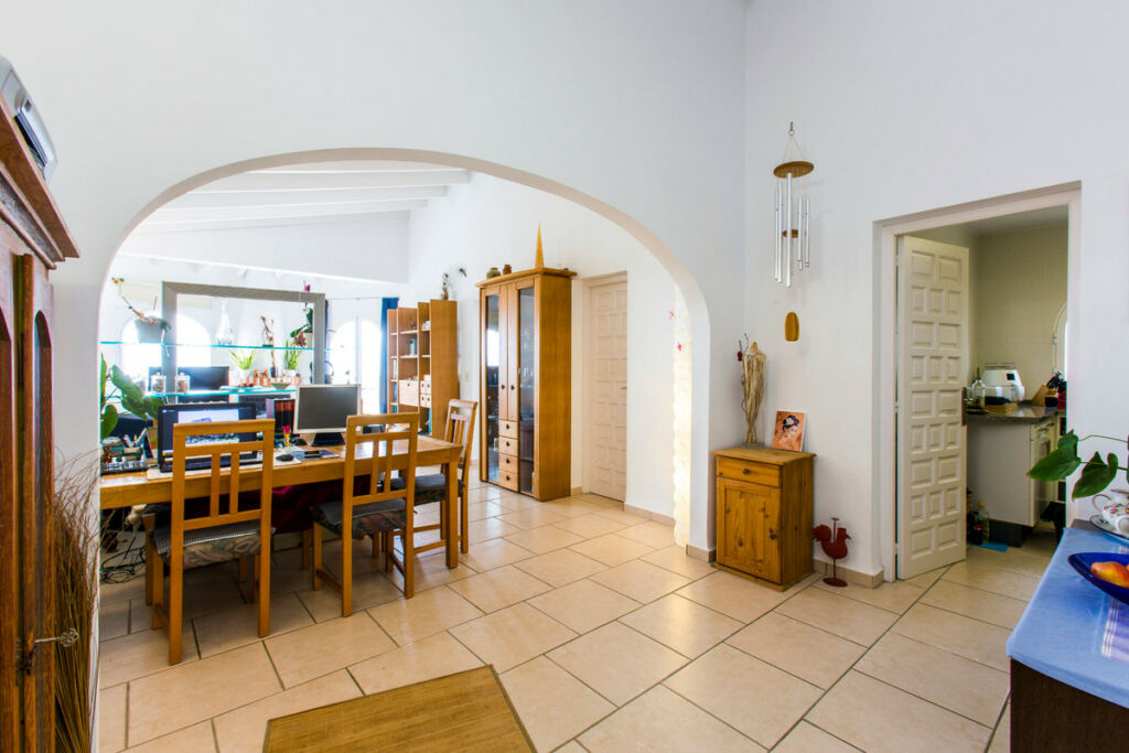 Detached Villa Montemar Alicante - image 20