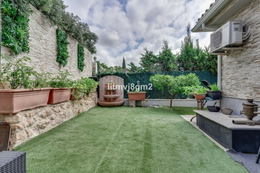 Detached Villa Artola Málaga - image 20