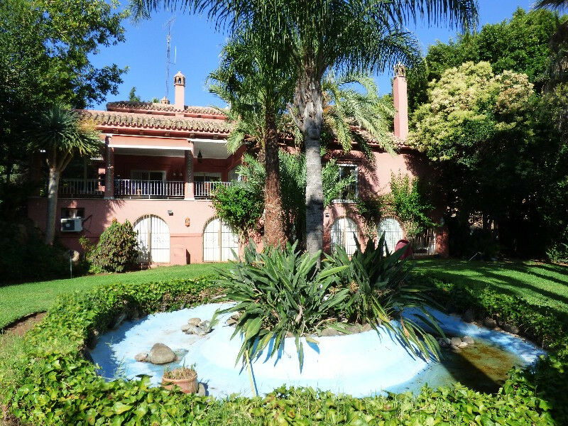 Detached Villa Torrenueva Málaga - image 20