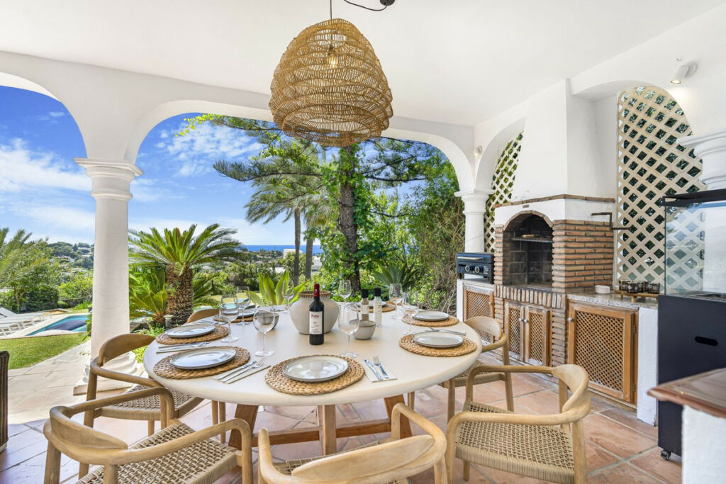 Detached Villa El Paraiso Málaga - image 20