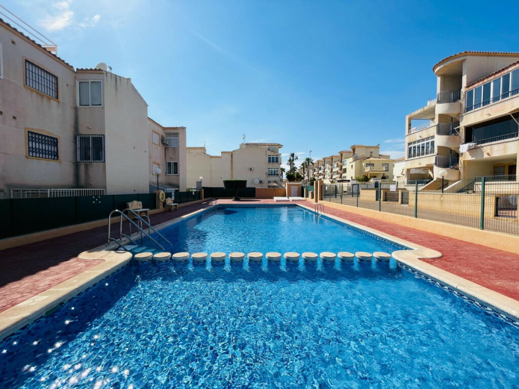 Middle Floor Apartment La Florida Alicante - image 20
