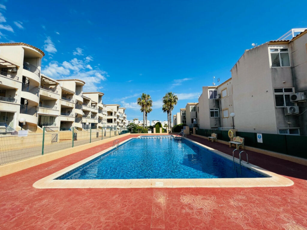 Middle Floor Apartment La Florida Alicante - image 21