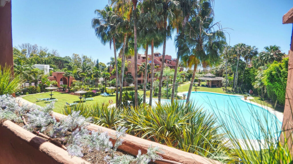 Penthouse Guadalmina Baja Málaga - image 21