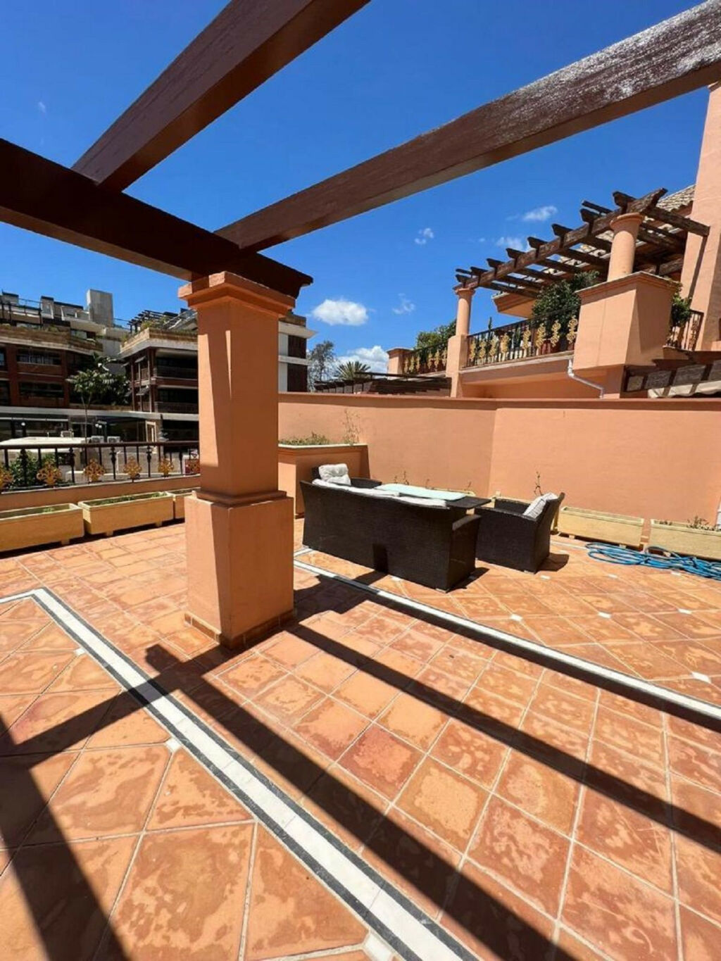 Middle Floor Apartment Puerto Banús Málaga - image 21