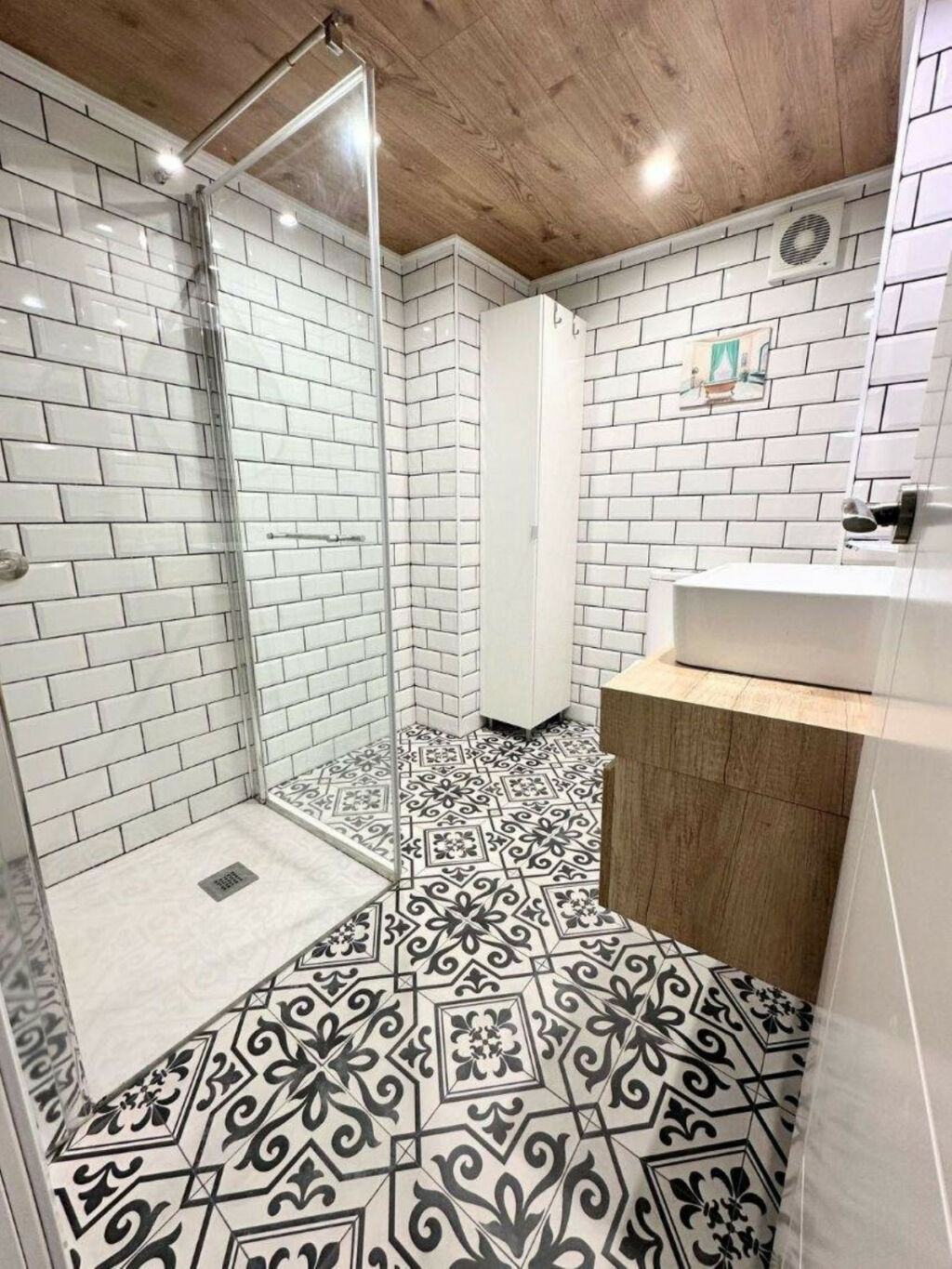 Middle Floor Apartment Playamar Málaga - image 21