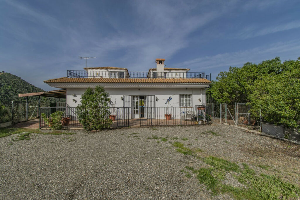 Detached Villa Monda Málaga - image 22