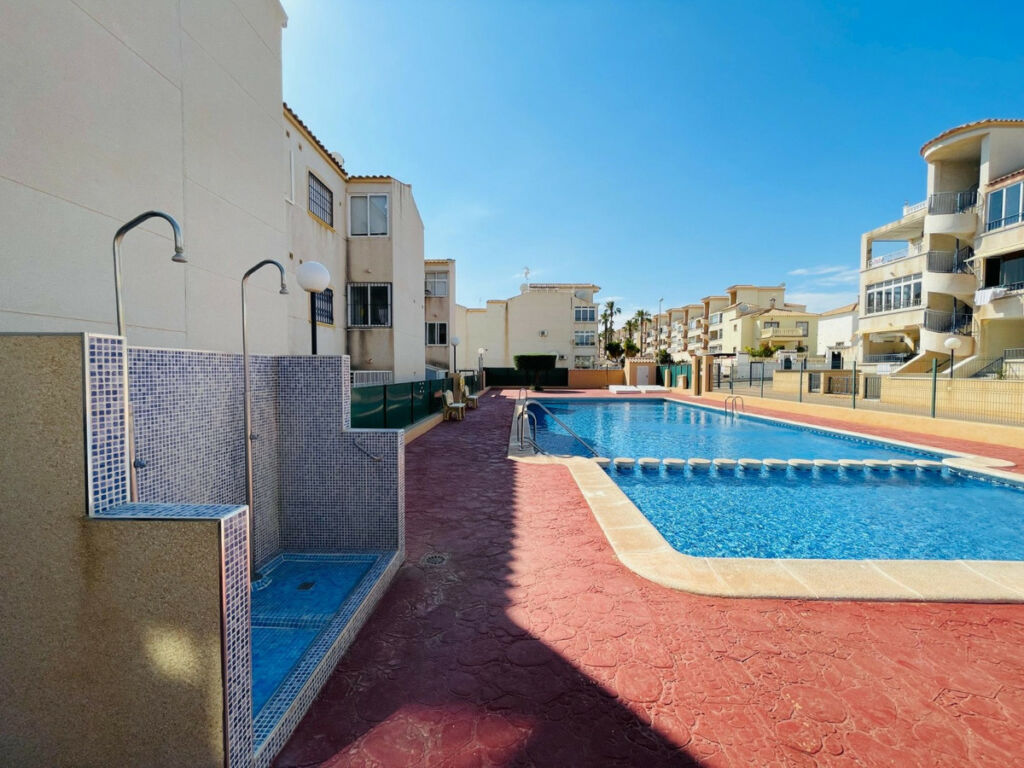 Middle Floor Apartment La Florida Alicante - image 22