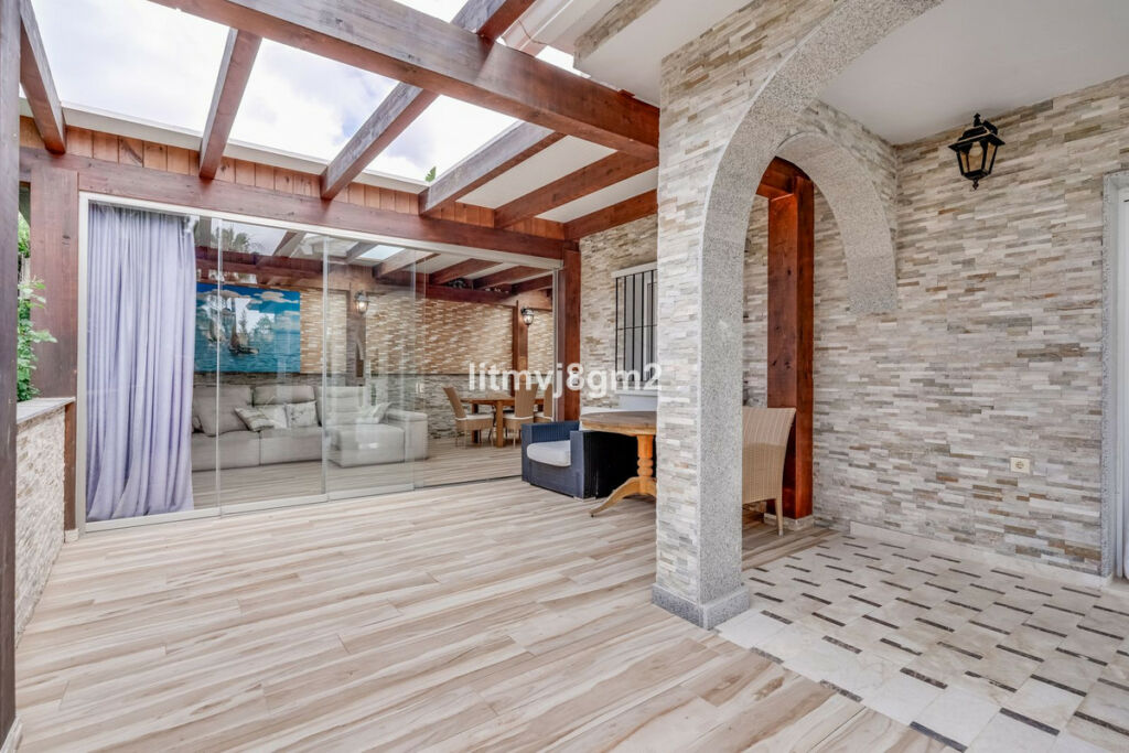 Detached Villa Artola Málaga - image 22