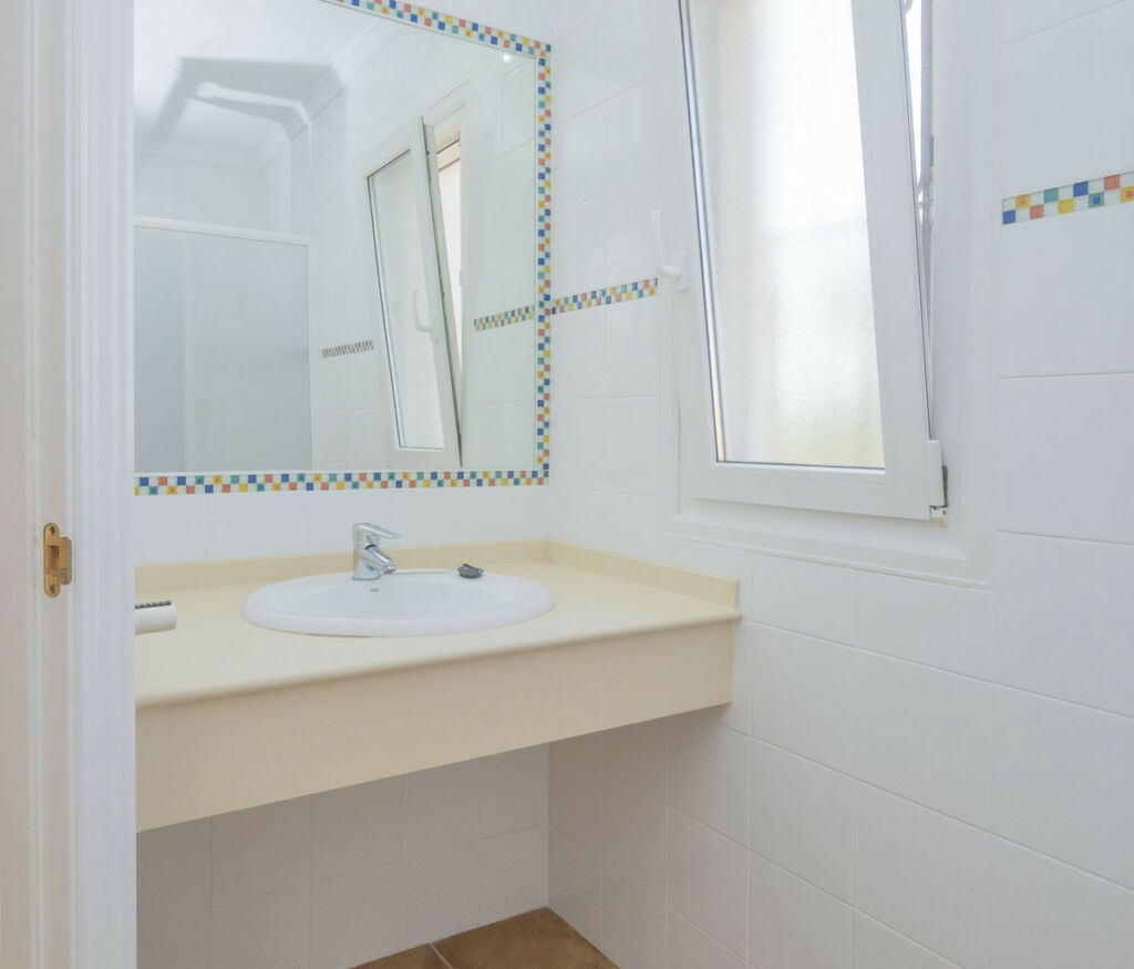 Detached Villa Marbella Málaga - image 23