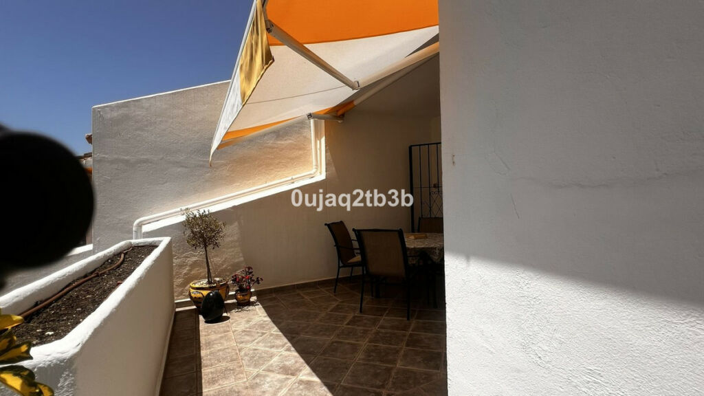 Top Floor Apartment Nueva Andalucía Málaga - image 17