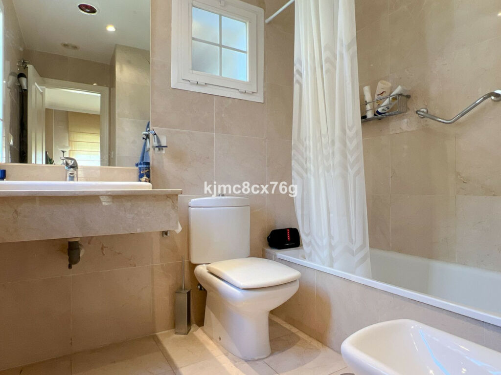 Middle Floor Apartment Marbella Málaga - image 23