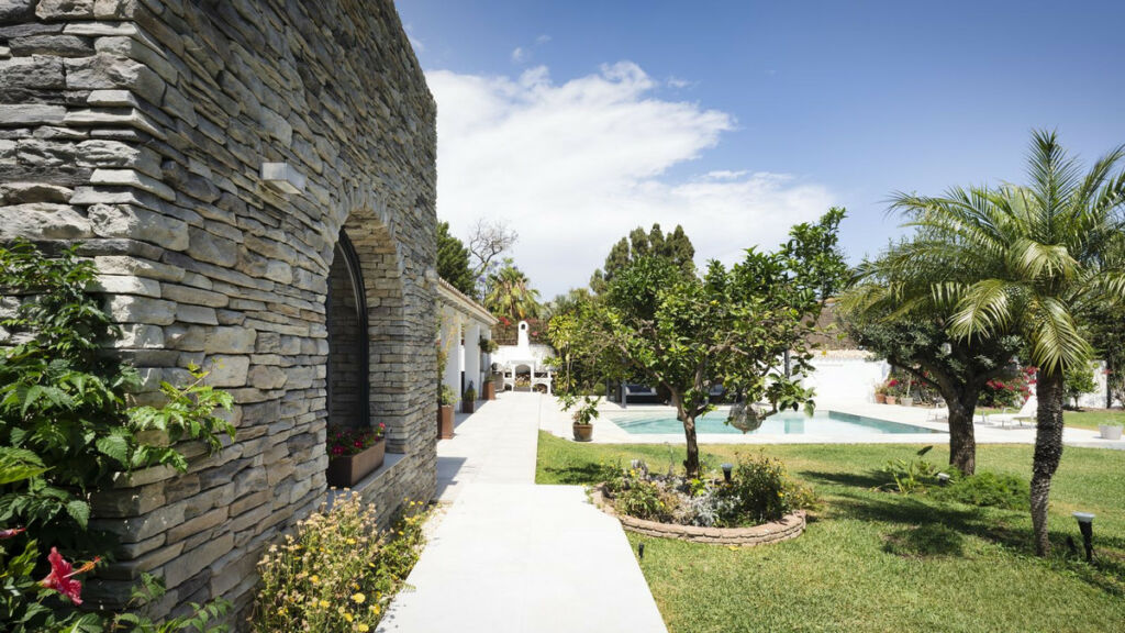 Detached Villa Cortijo Blanco Málaga - image 24