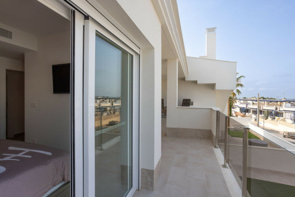 Middle Floor Apartment Blue Lagoon Alicante - image 24