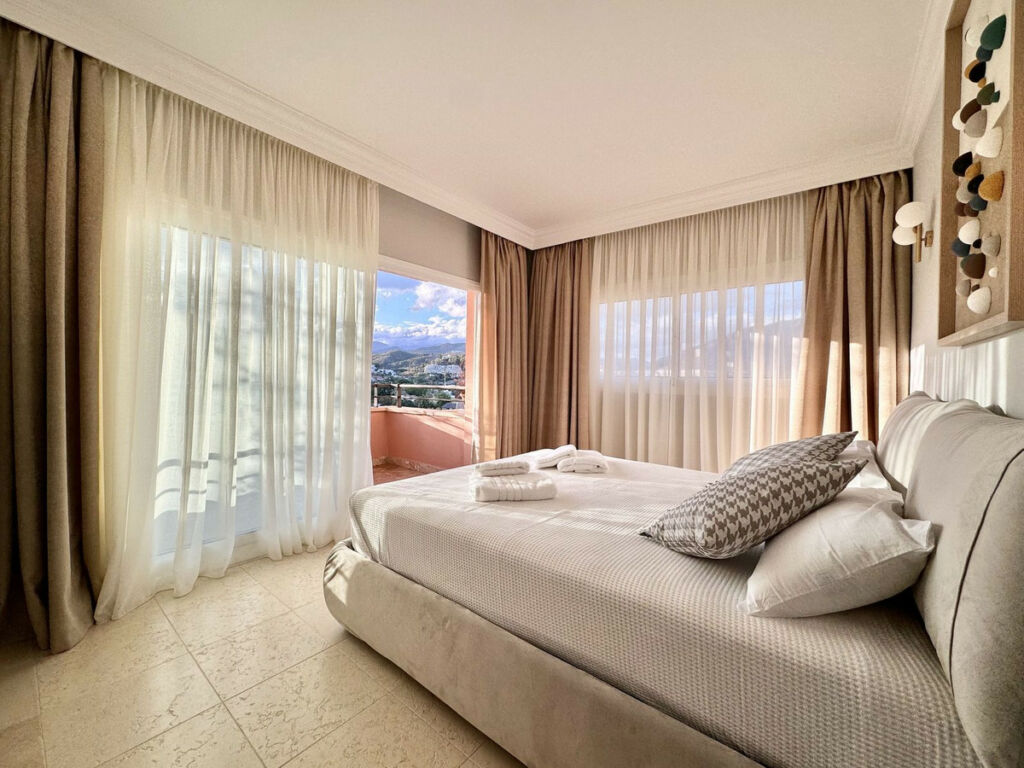Ground Floor Apartment Nueva Andalucía Málaga - image 25