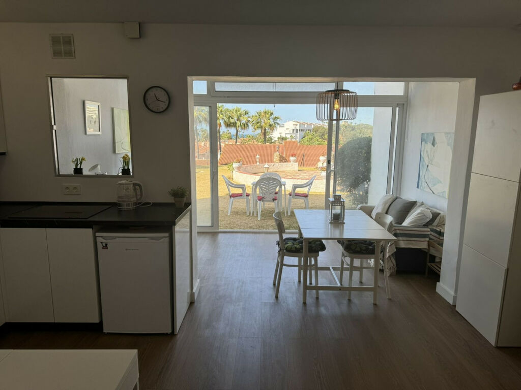 Ground Floor Apartment El Faro Málaga - image 21