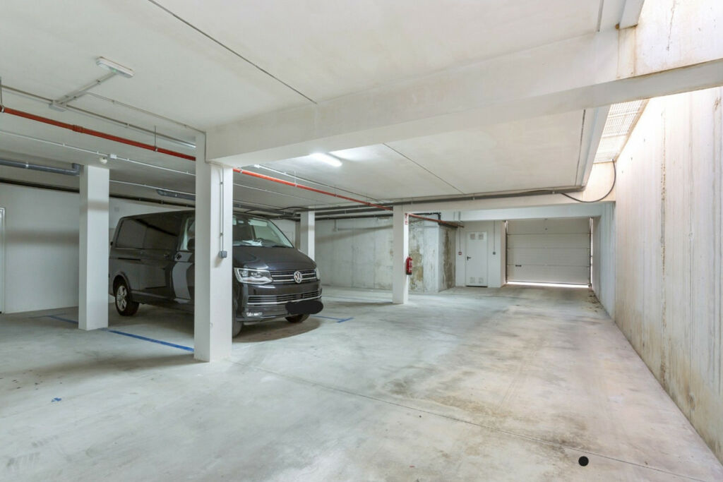 Middle Floor Apartment Villamartin Alicante - image 27
