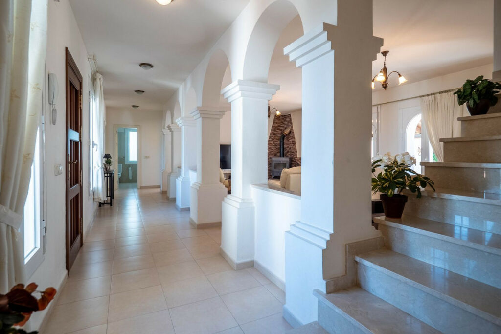 Detached Villa Alhaurín el Grande Málaga - image 26