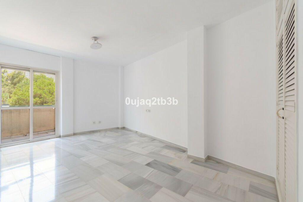 Top Floor Apartment Marbella Málaga - image 26