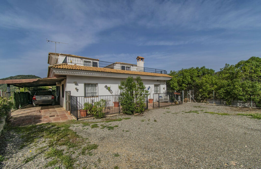 Detached Villa Monda Málaga - image 26