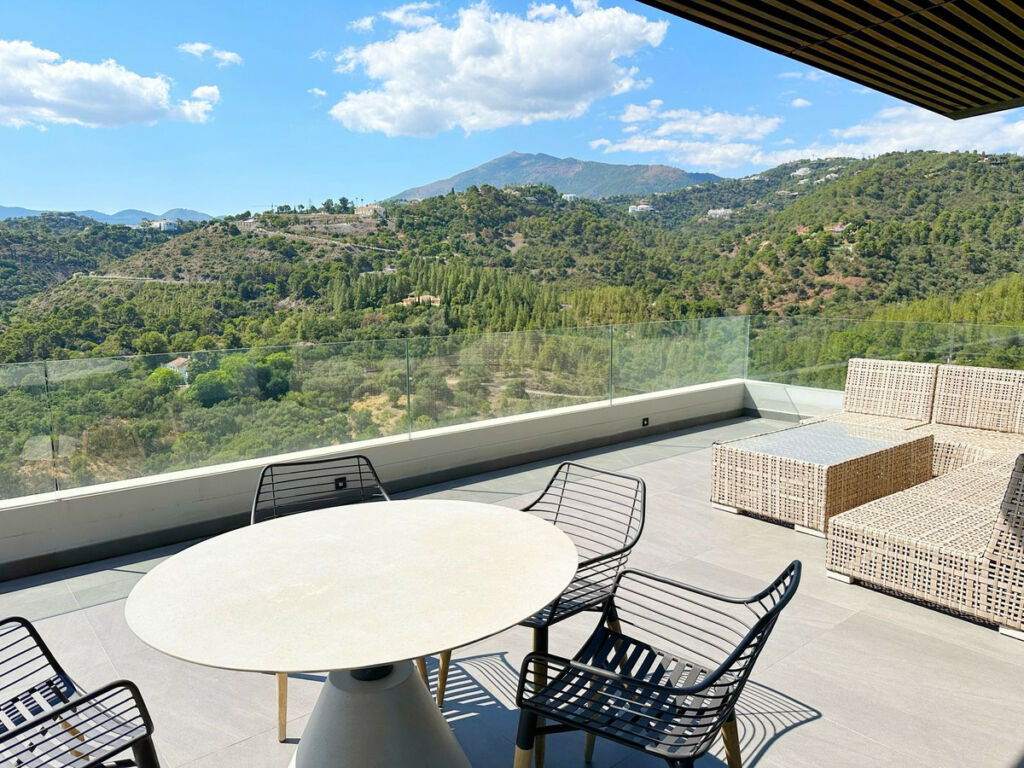 Detached Villa Los Arqueros Málaga - image 23