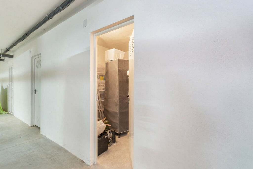 Middle Floor Apartment Villamartin Alicante - image 28
