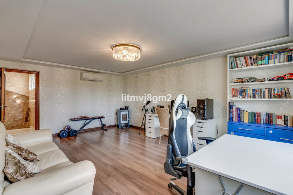 Detached Villa Artola Málaga - image 27