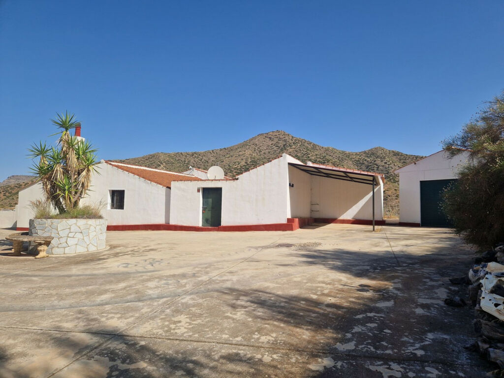 Finca - Cortijo Estacion de Cartama Málaga - image 5