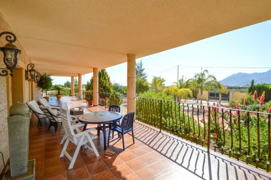 Detached Villa La Murada Alicante - image 3