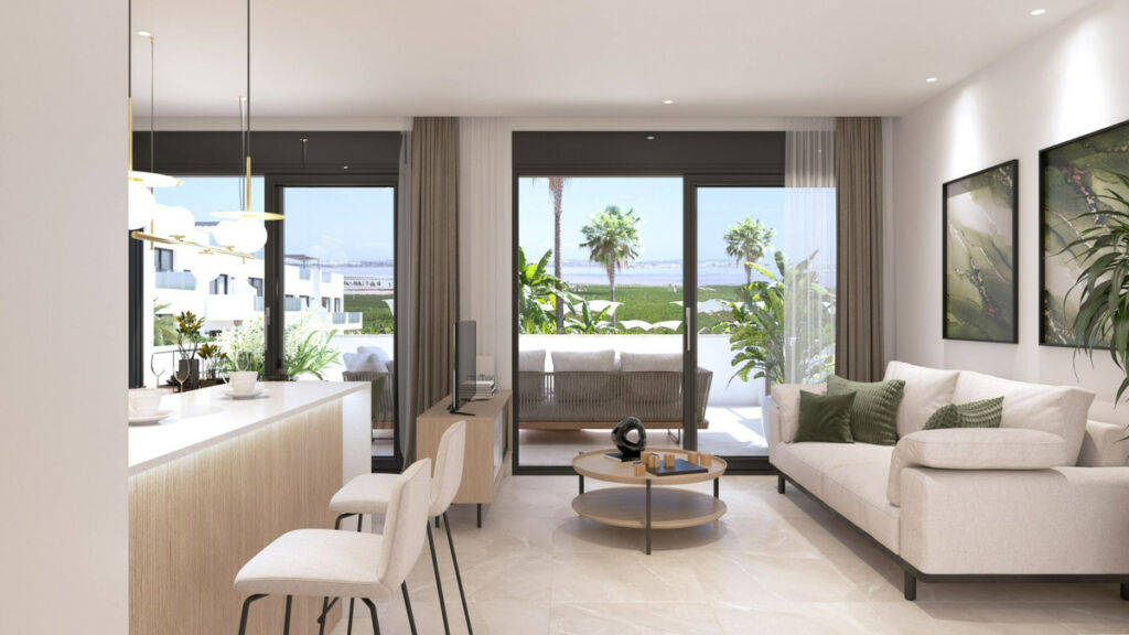Ground Floor Apartment Torrevieja Alicante - image 3