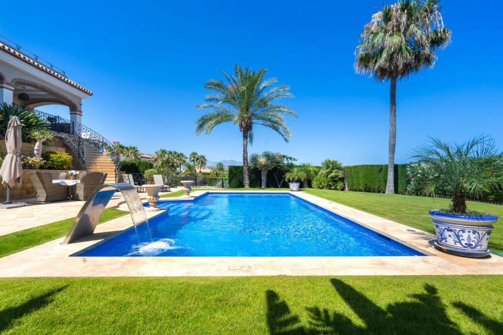 Detached Villa La Cala de Mijas Málaga - image 2