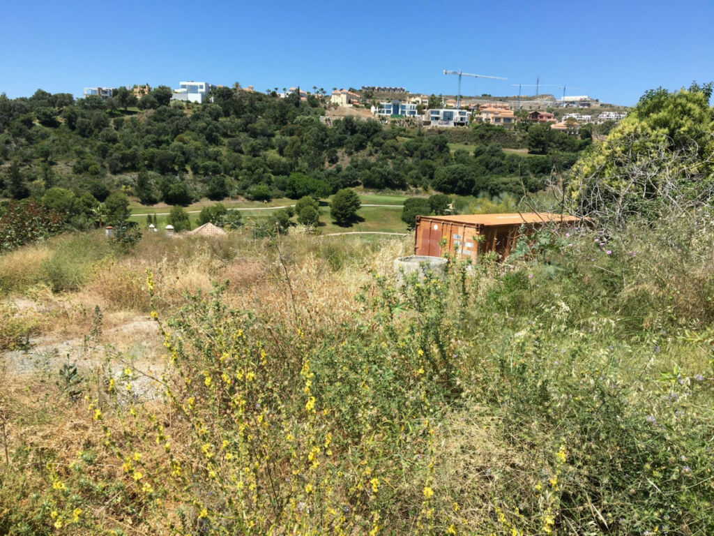 Residential Plot New Golden Mile Málaga - image 3