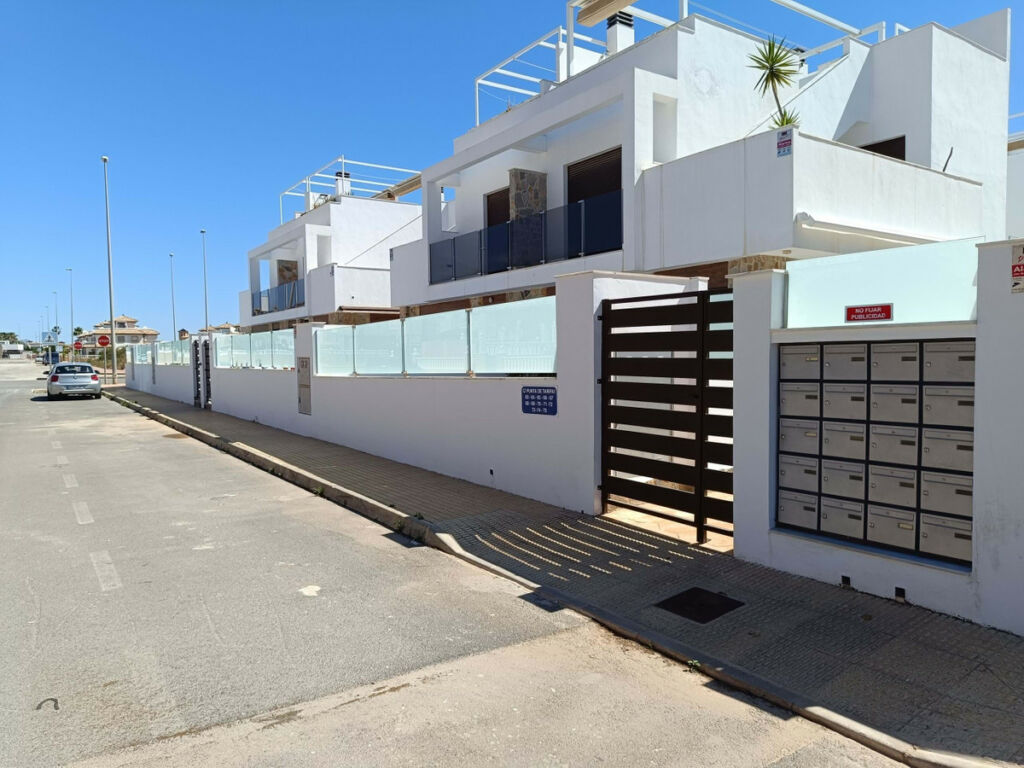 Townhouse Lomas de Cabo Roig Alicante - image 32
