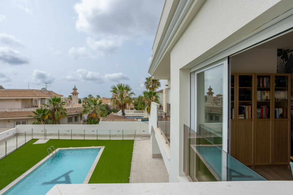Middle Floor Apartment Blue Lagoon Alicante - image 30
