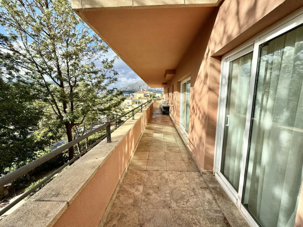 Ground Floor Apartment Nueva Andalucía Málaga - image 31