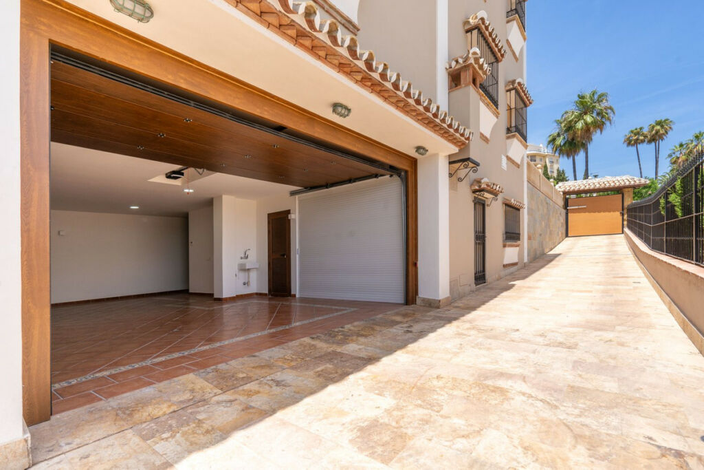 Detached Villa La Cala de Mijas Málaga - image 32