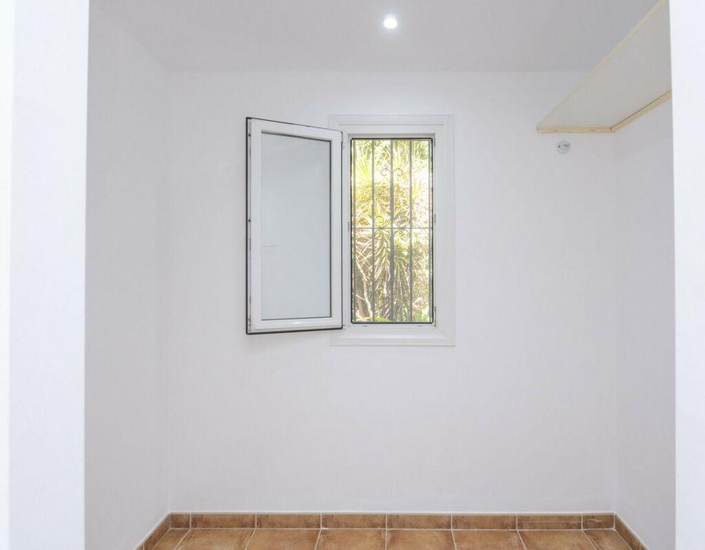 Detached Villa Marbella Málaga - image 35