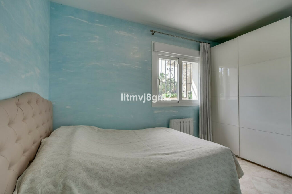 Detached Villa Artola Málaga - image 37