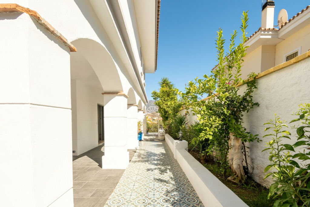 Detached Villa La Cala Hills Málaga - image 37